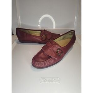 Size-9M Naturalizer Women's Red Slip On Flat Loafer  Shoes Made In Brazilian